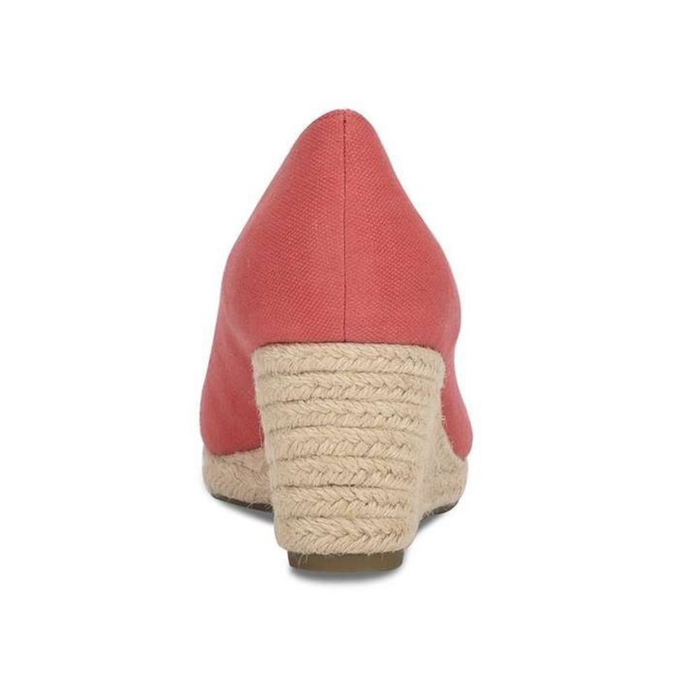 Bandolino Nuri Wedges - Picture 3 of 7